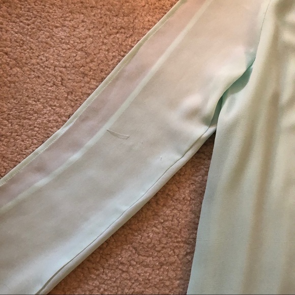 Tobi Split Sleeve Dress - Picture 7 of 7